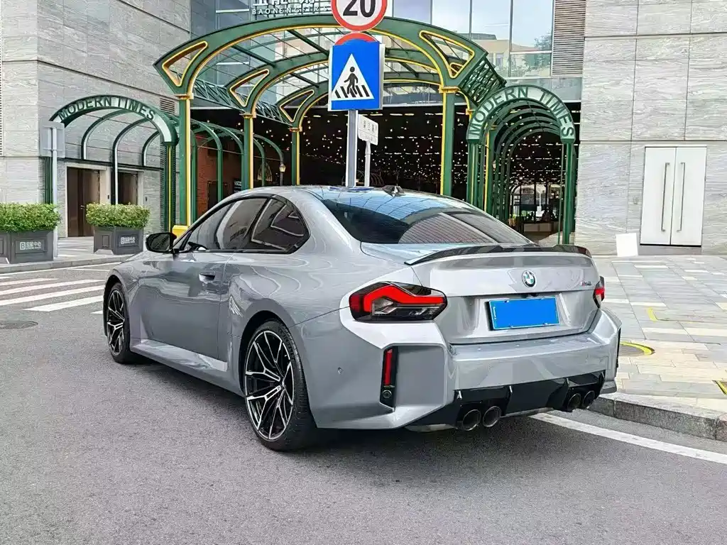 BMW M2
