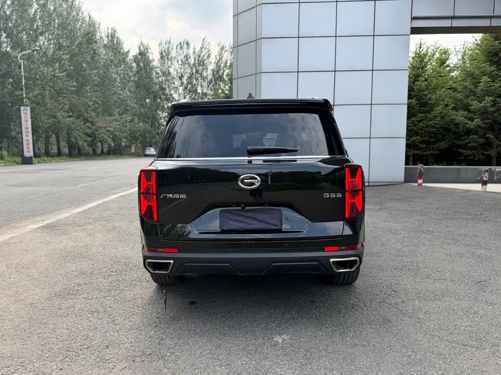 GAC Trumpchi GS8 Navigator Series 2.0 TGDI 2 WD Luxury Connected (7-seat)