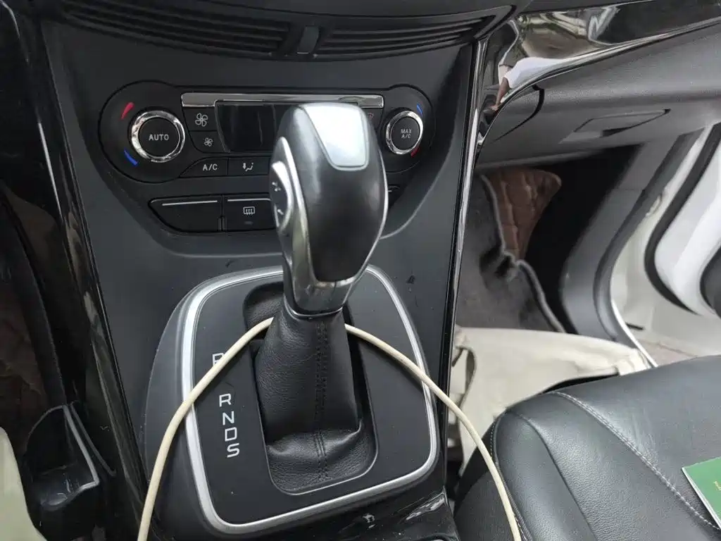 Kuga 2.0 L GTDi 4 WD Sport