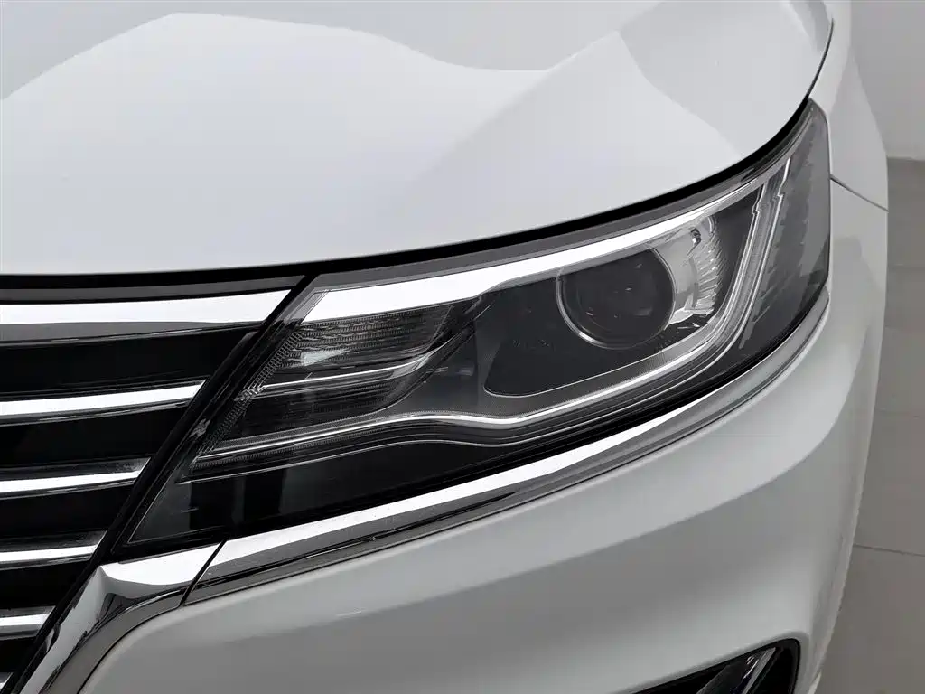 Roewe i6 Classic 荣威i6经典 2019款 PLUS 20 T TST 4 G互联旗舰超赞版
