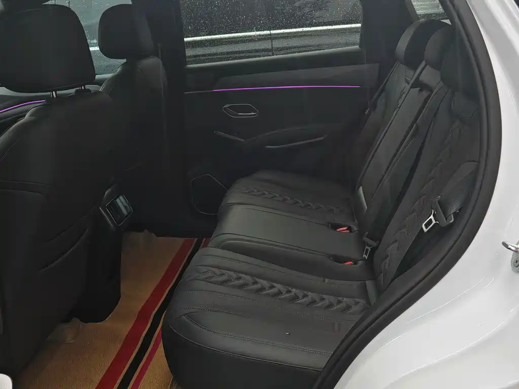 Song L DM-i Smart Drive 112 km Transcend