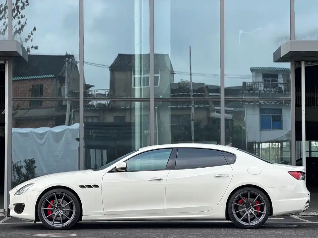 Quattroporte 3.0 T Luxury