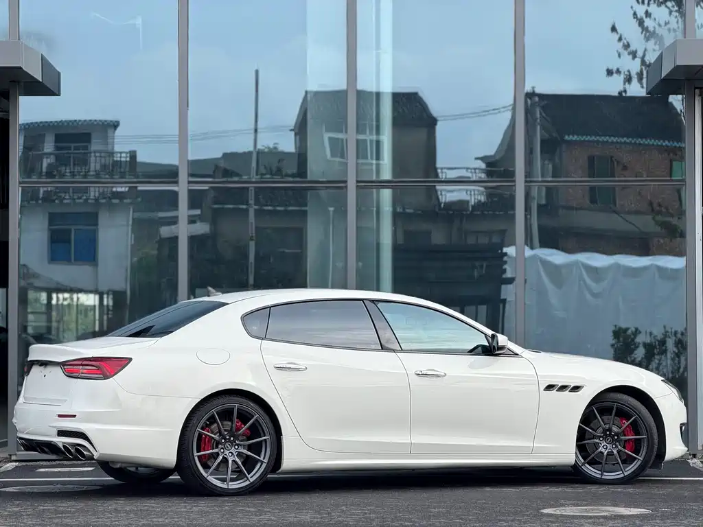 Quattroporte 3.0 T Luxury
