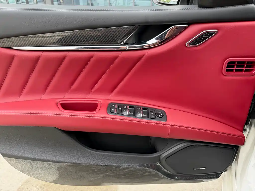 Quattroporte 3.0 T Luxury