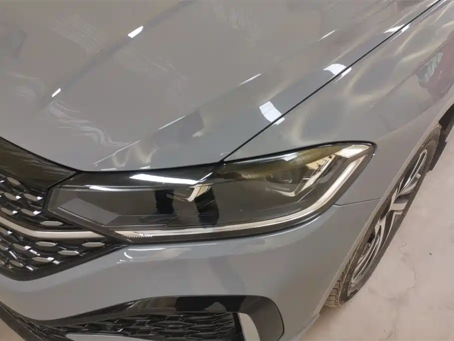 Lavida 300 TSI DSG Starry Sky Manyi
