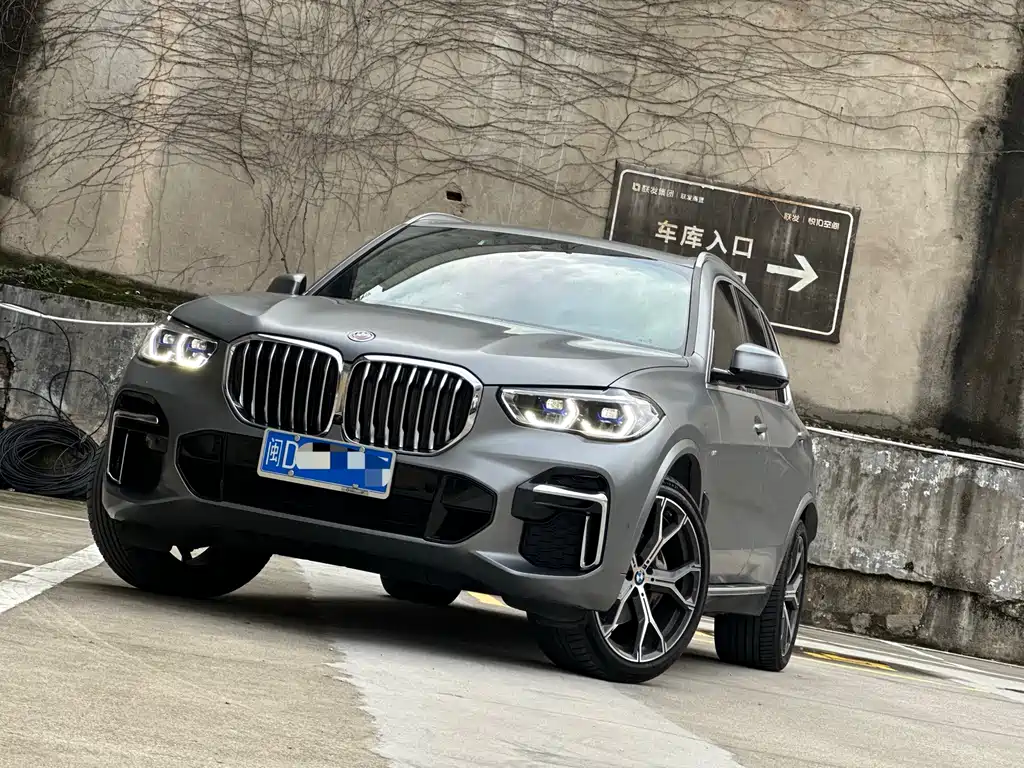 BMW X5 Facelift xDrive 40 Li M Sport Package