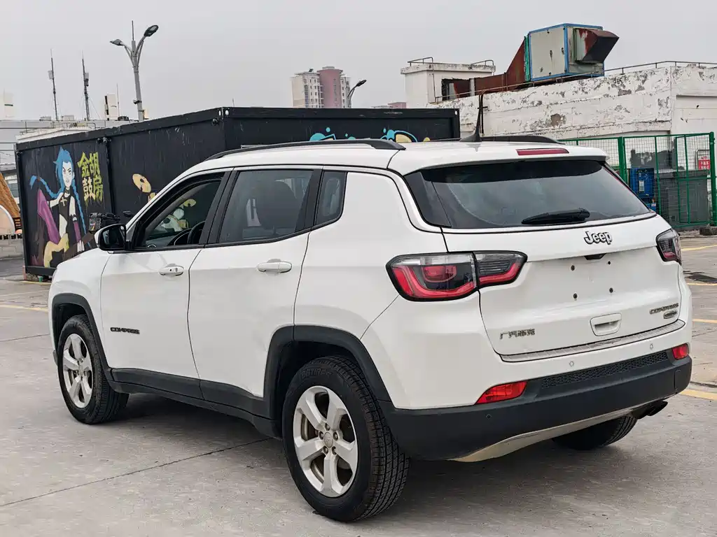 Compass 200 T Auto Home Enjoyment