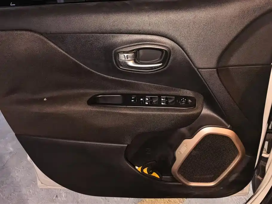 Renegade 180 T Auto Dynamic +