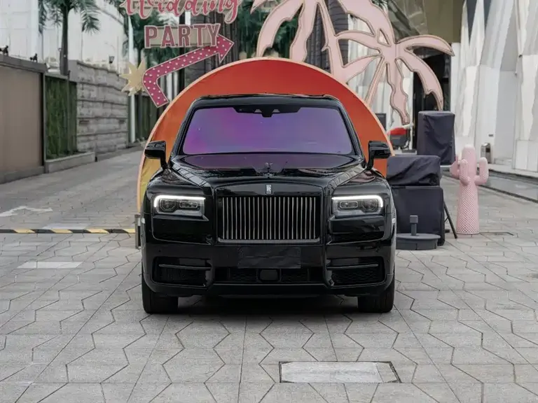 Rolls-Royce Cullinan Black Badge