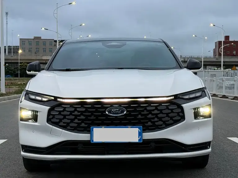 Ford Mondeo EcoBoost 245 Supreme