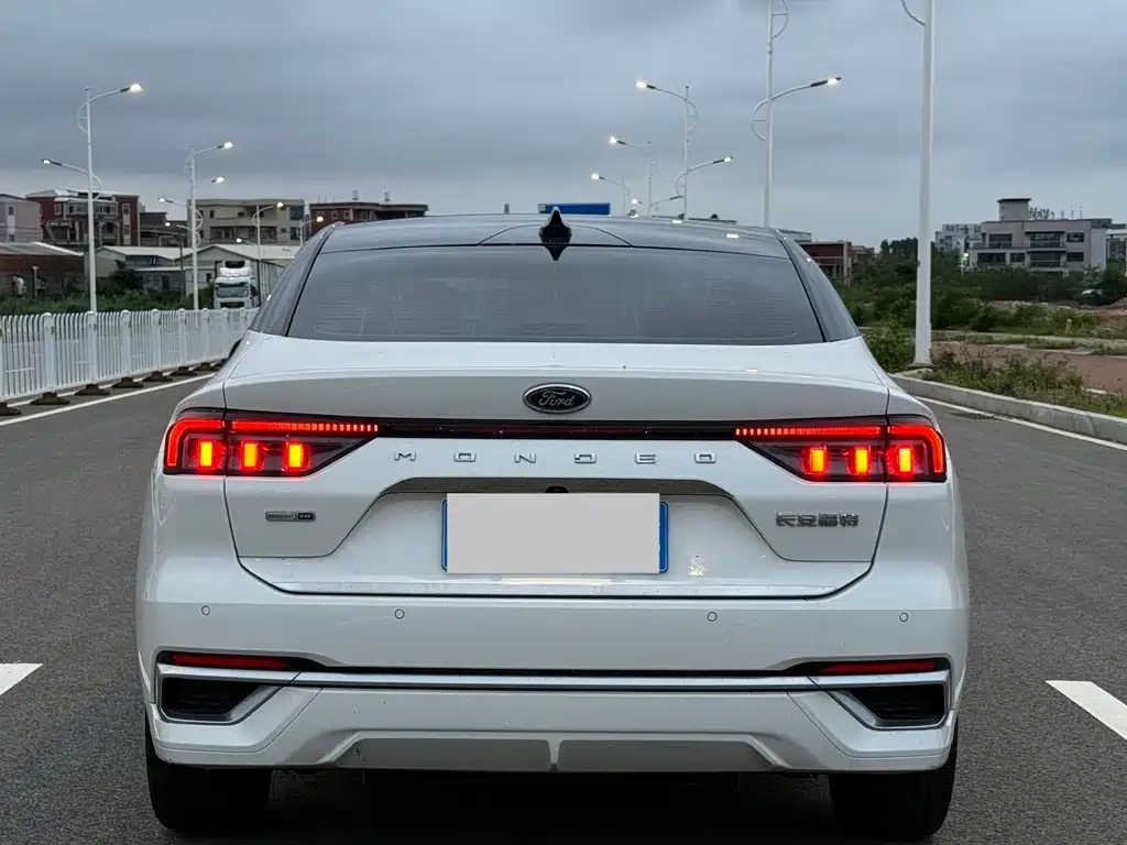 Mondeo EcoBoost 245 Supreme