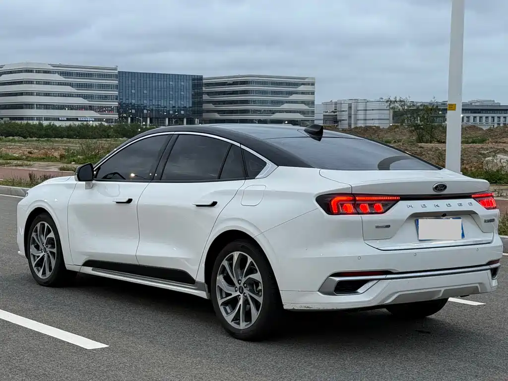 Mondeo EcoBoost 245 Supreme