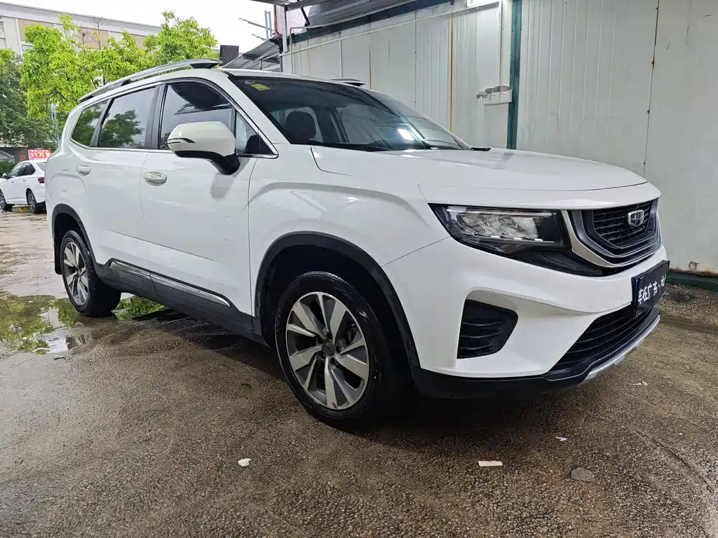 Haoyue 1.8 TD DCT Luxury 7-seat