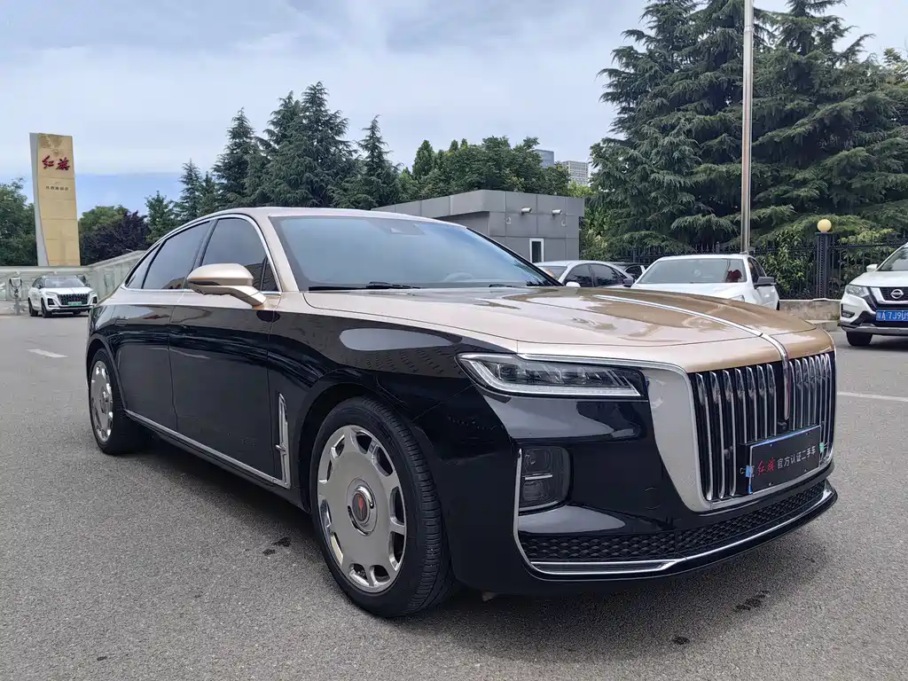 Hongqi H9 2.0 T Connected Flagship Enjoyment