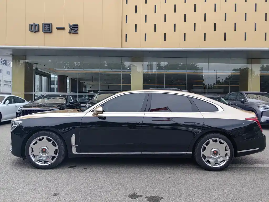 Hongqi H9 2.0 T Connected Flagship Enjoyment
