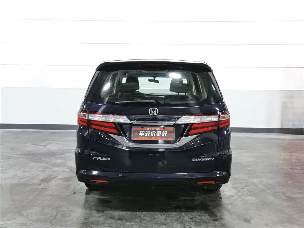 Odyssey 2.4 L Luxury