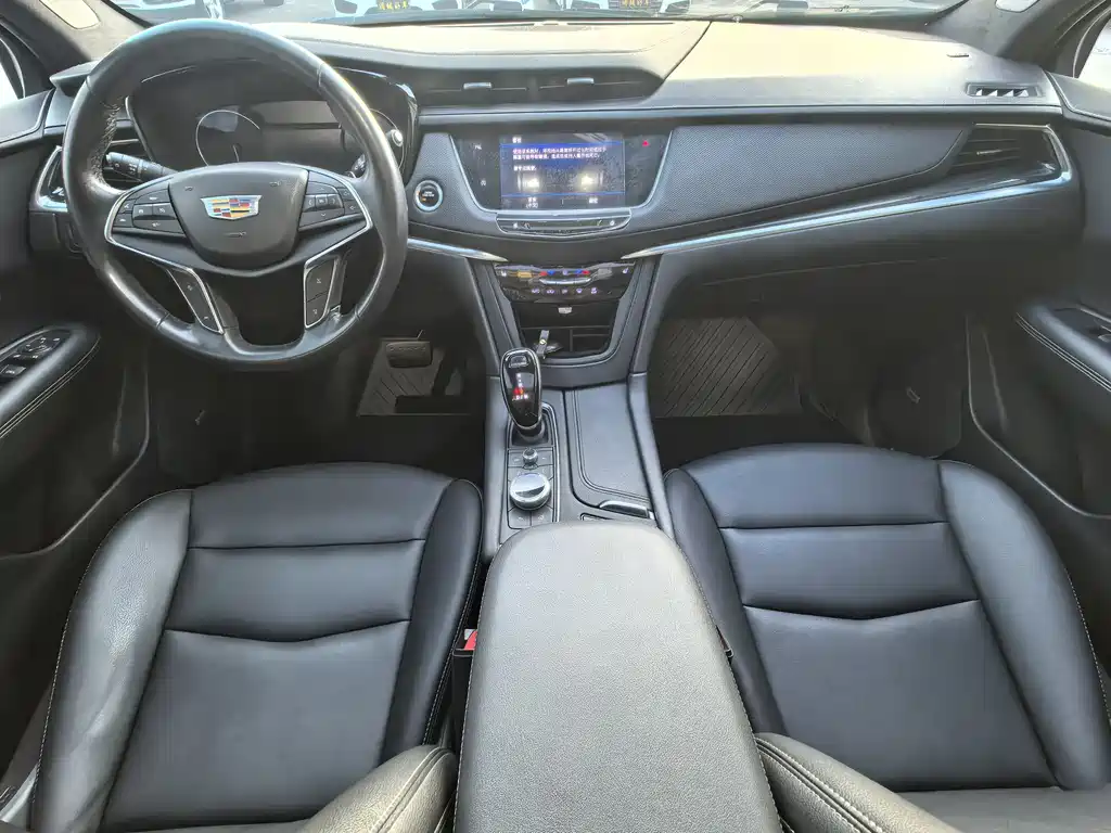 Cadillac XT5 2.0 T 2 WD Luxury
