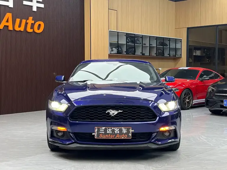 Ford Mustang 2.3 T Performance