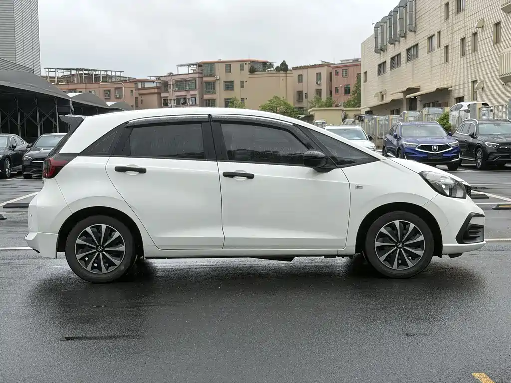 Fit 1.5 L CVT Trend Enjoyment