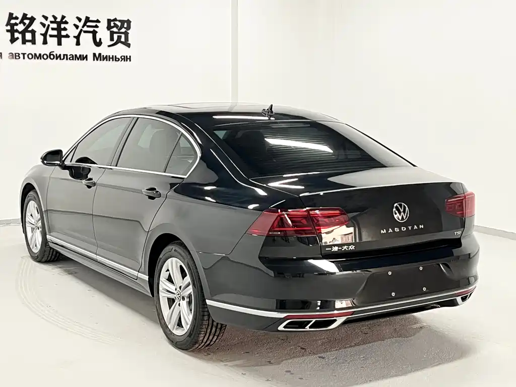 Magotan 200 10 K Commemorative 280 TSI DSG Leading