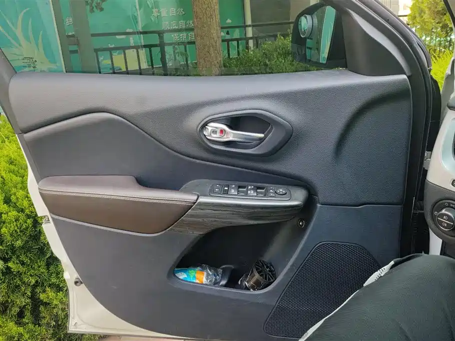Cherokee 2.4 L Leading Intelligent