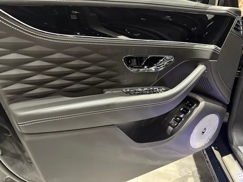 Flying Spur PHEV 2.9 T V6 Hybrid Mulliner