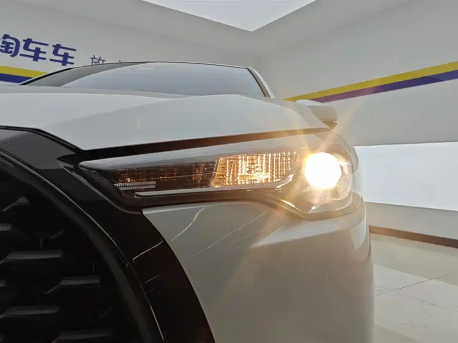 Corolla Cross 2.0 L Pioneer