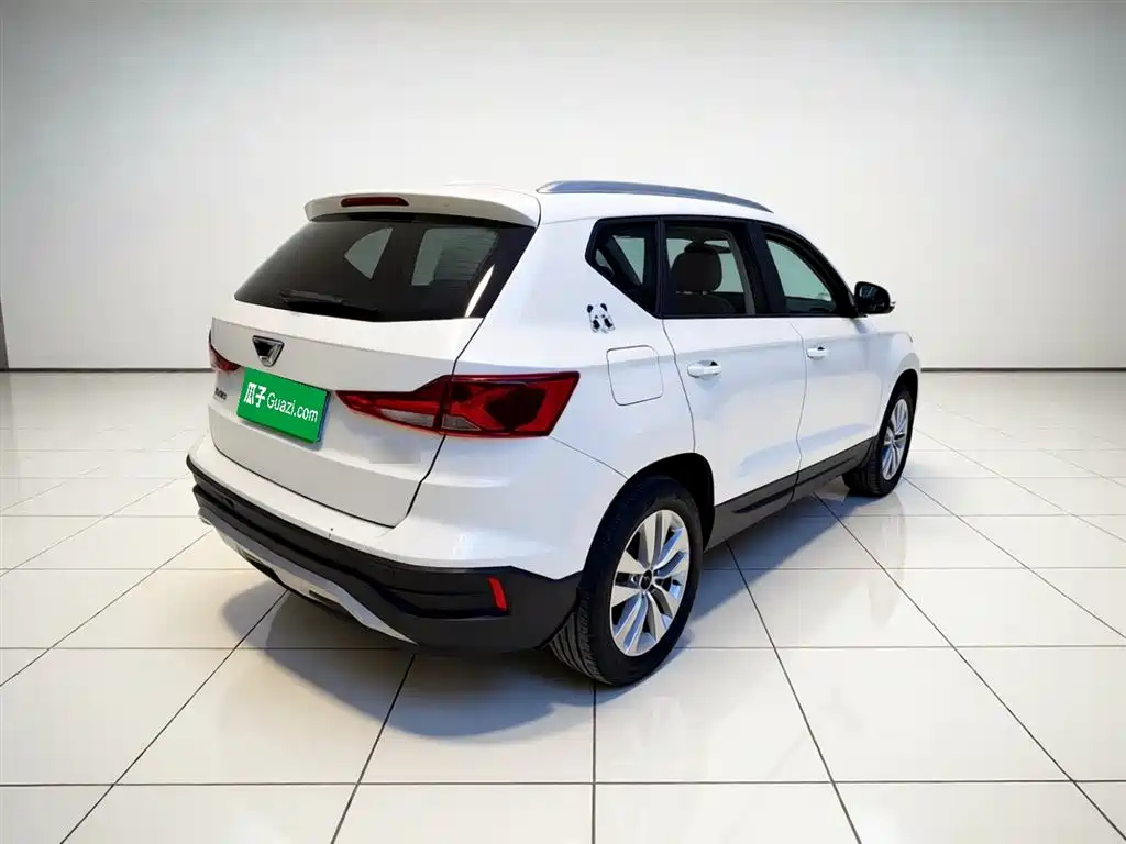 Jetta VS5 280 TSI Auto Progressive
