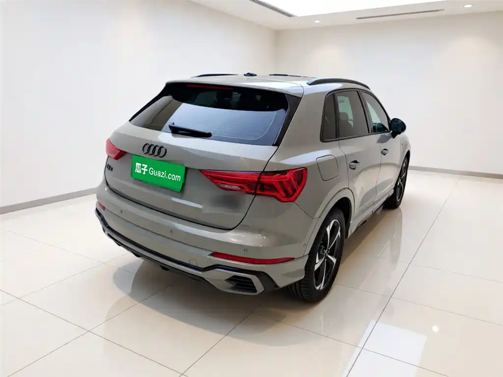 Audi Q3 40 TFSI Fashion Dynamic Launch Special Edition
