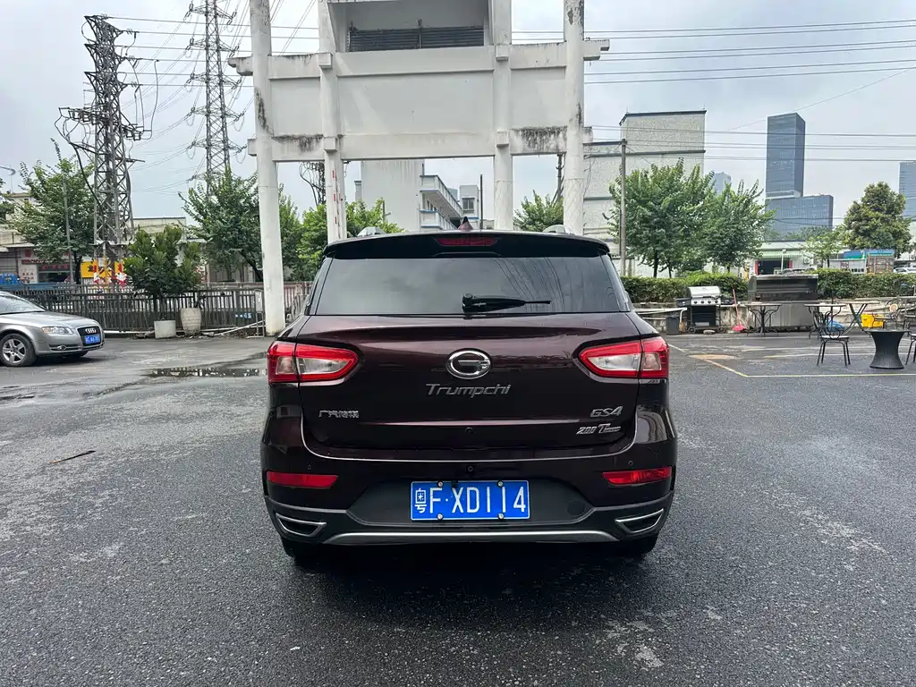 GAC Trumpchi GS4 200 T G-DCT Luxury