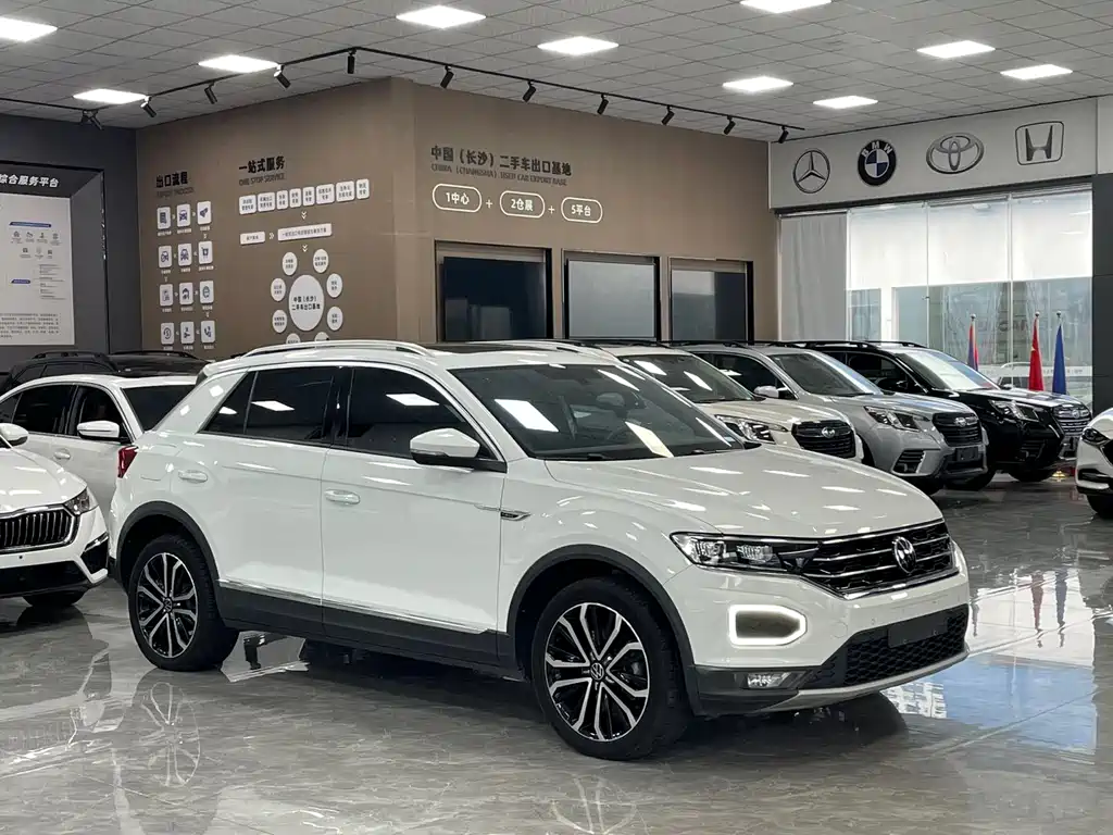 T-ROC 280 TSI DSG 4 WD Luxury Connected