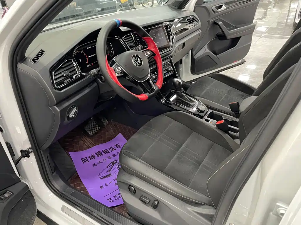 T-ROC 280 TSI DSG 4 WD Luxury Connected