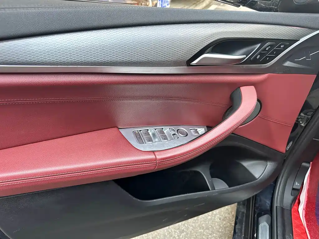 BMW X4 xDrive25 i M Sport Package