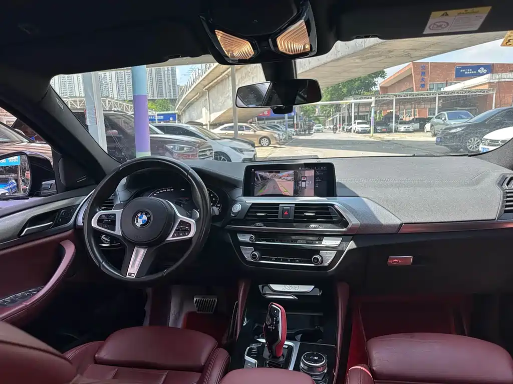 BMW X4 xDrive25 i M Sport Package