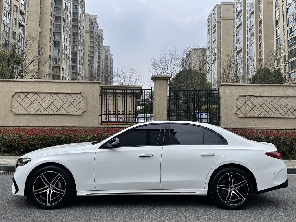 Mercedes-Benz E-Class (Import) E 300 Fashion Sport