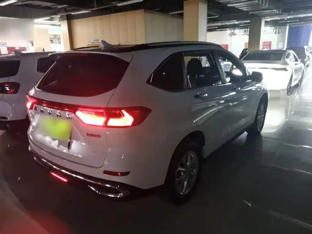 Haval M6 PLUS 1.5 T DCT Luxury Connected