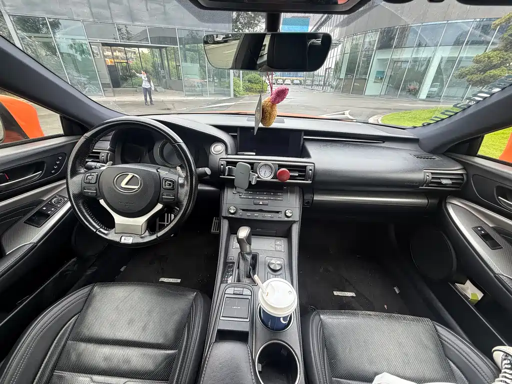 Lexus RC 200 t F SPORT