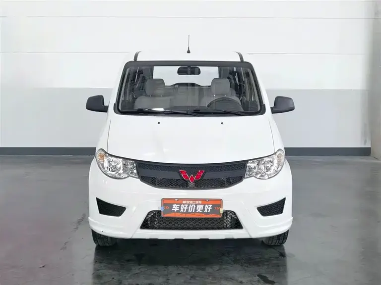 Wuling Hongguang 1.5 L Classic S Basic