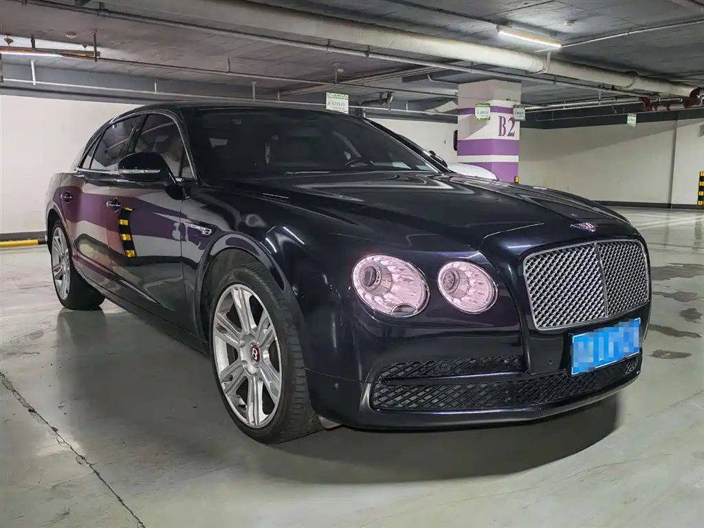 Flying Spur 4.0 T V8 Distinguished