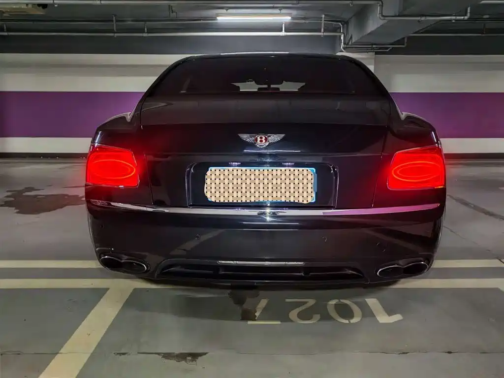 Flying Spur 4.0 T V8 Distinguished