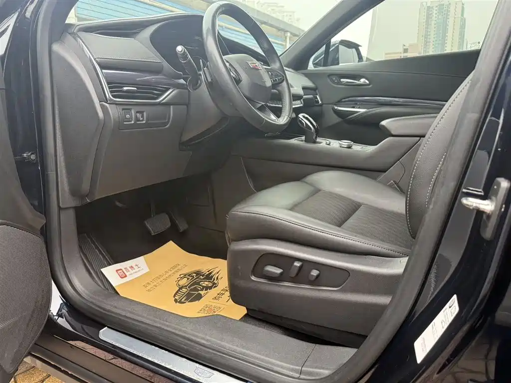 Cadillac XT4 28 T 2 WD Style