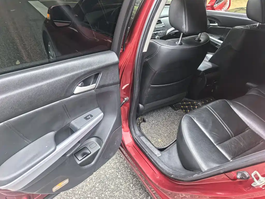 Crosstour 2.4 L Luxury