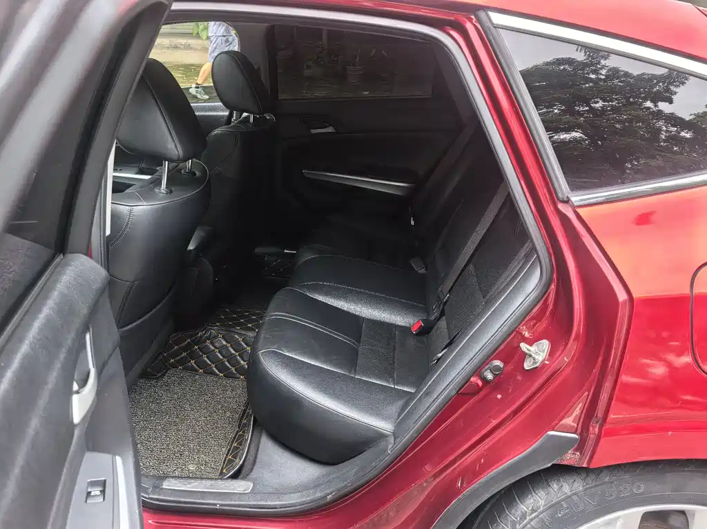 Crosstour 2.4 L Luxury