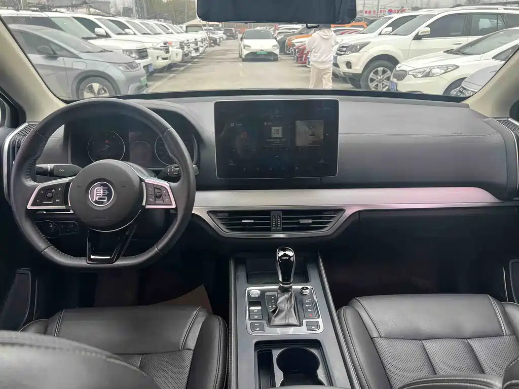 Tang 唐 2019款 2.0 T 自动智联尊驭型 5座 国VI