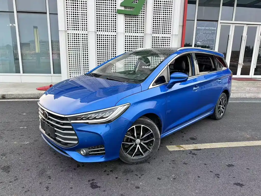 Song MAX 1.5 T Auto Connected Distinguished 7-seat