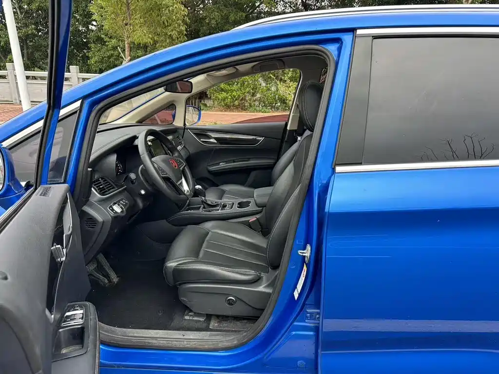 Song MAX 1.5 T Auto Connected Distinguished 7-seat