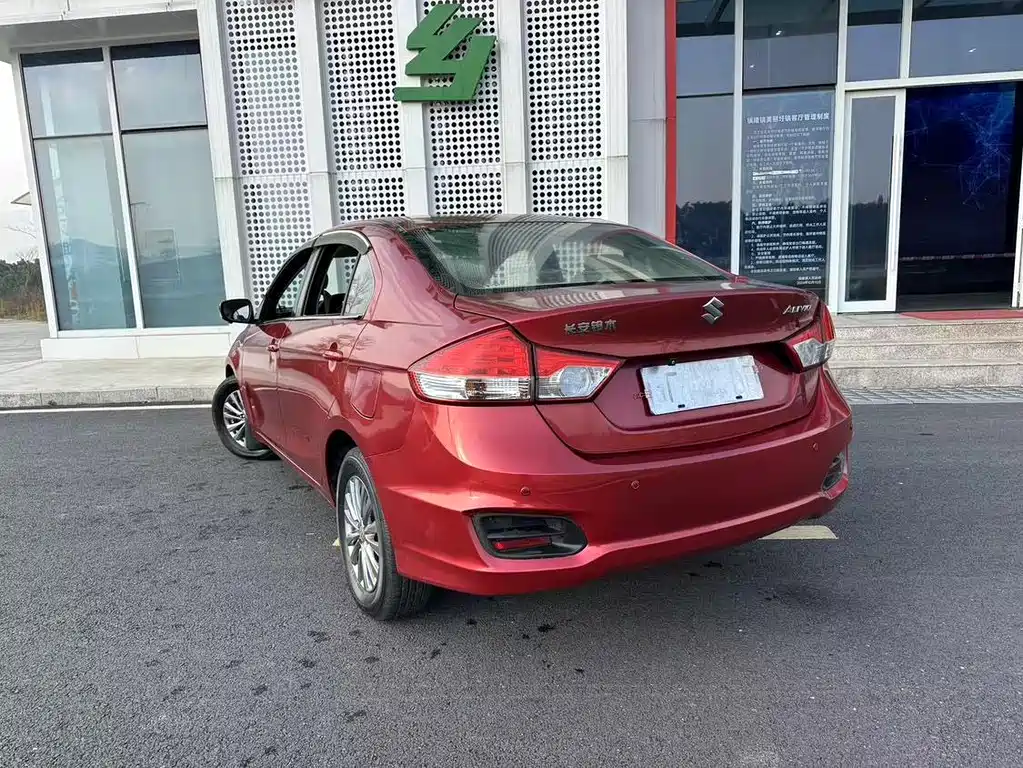 Alivio 1.6 L Auto Comfort Enjoyment