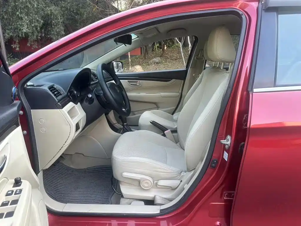 Alivio 1.6 L Auto Comfort Enjoyment
