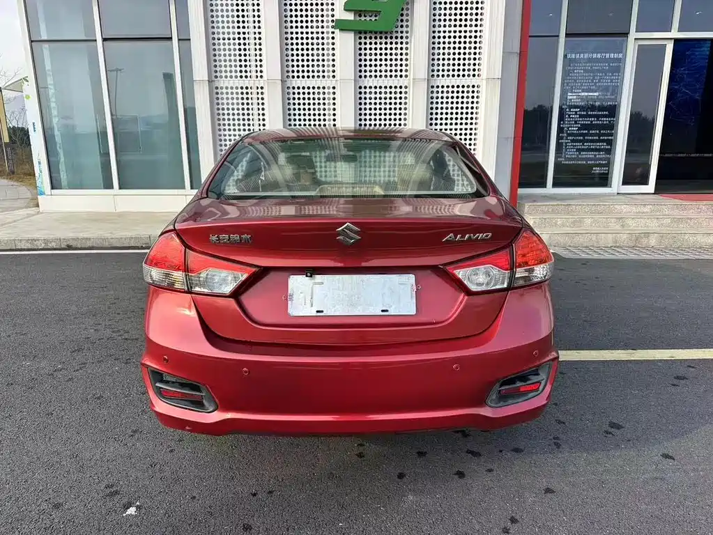 Alivio 1.6 L Auto Comfort Enjoyment