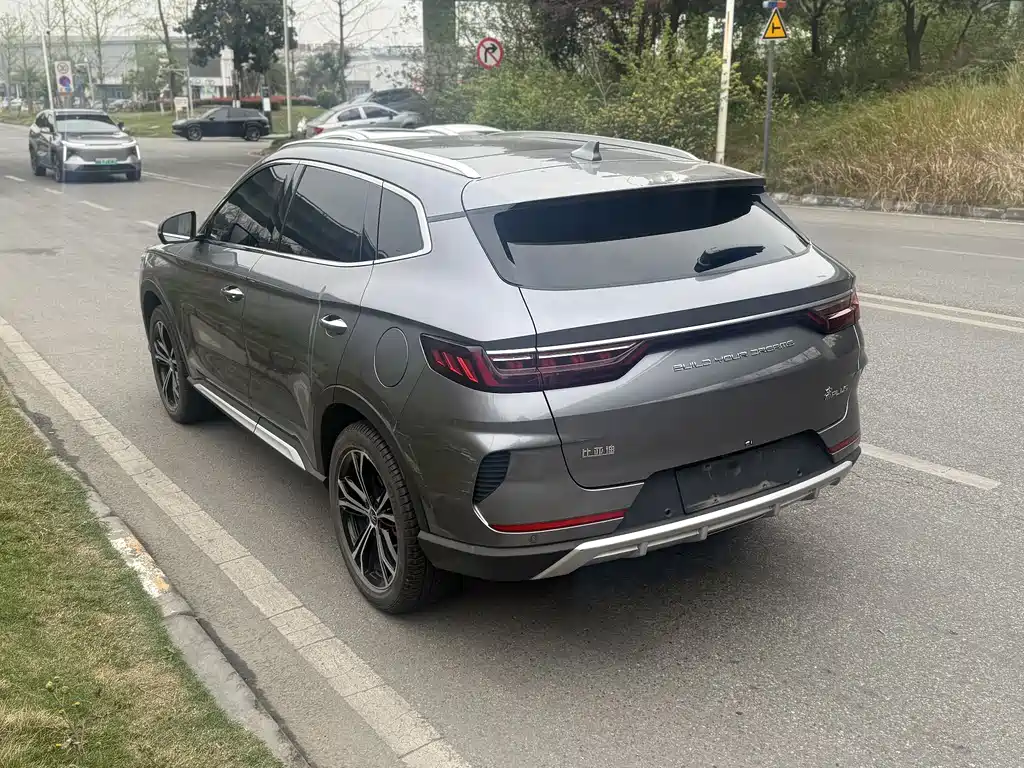 Song PLUS 1.5 T Auto Flagship